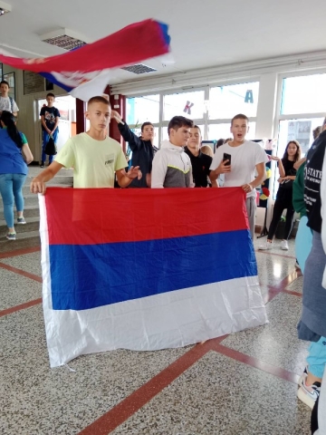 mini-IMG-c3ca6939da514d6b85491e2ed8c3a0c4-V