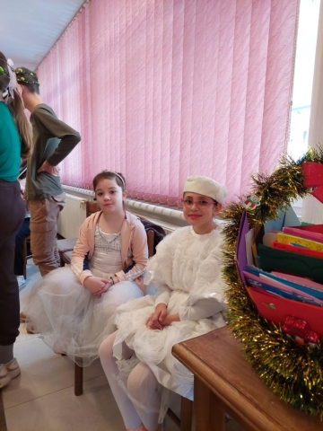 IMG-3afdf79c32d24a18d914c2b3fa85aab7-V