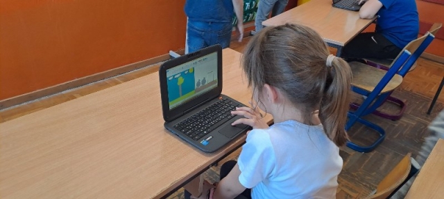 mini-IMG-4f61aa0d0060d1b37214d3849f274b51-V