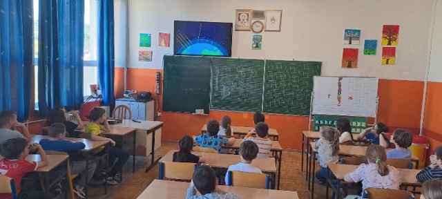 mini-IMG-c337869341e59aa3d46558a3303d4a33-V