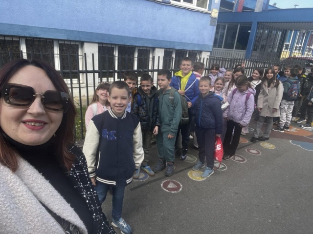 IMG-10a19eac0df54e42cbb0a28621a6ad6d-V