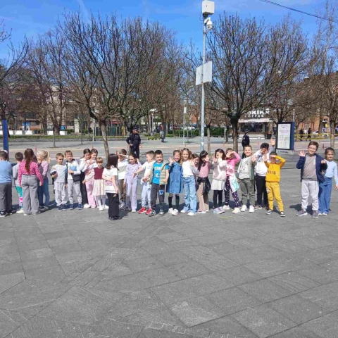 IMG-5efdd5352f75088a03b5a1d5e0a543fd-V