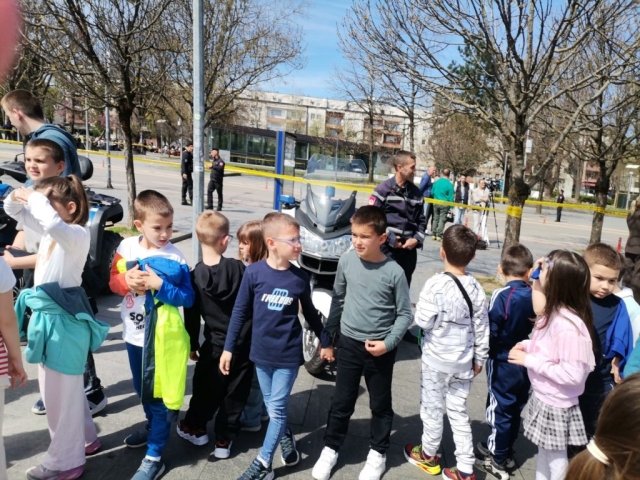 IMG-c74e25a5abdaea12162988edc140e7bc-V